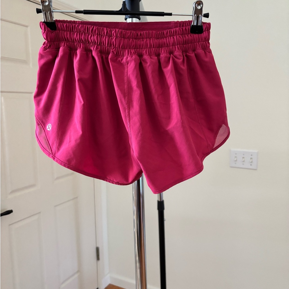 lululemon Hotty Hot Women's Fuchsia Athletic Shorts